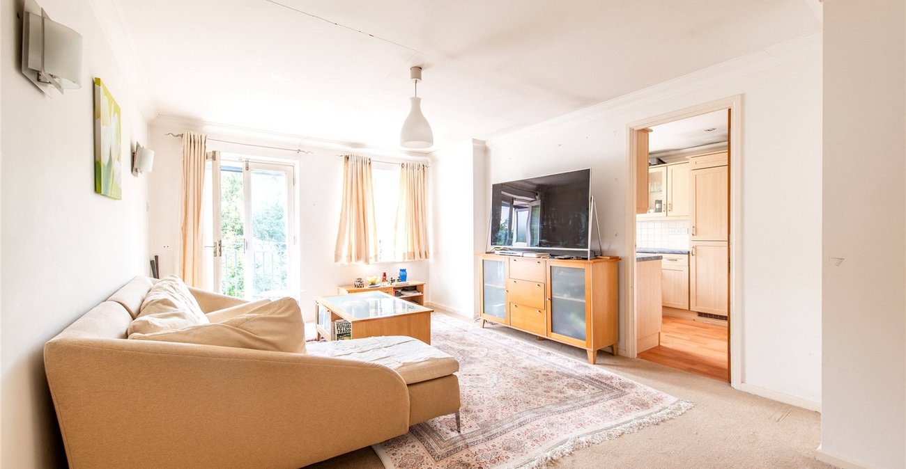 2 bedroom property for sale in Maidstone | Robinson Michael & Jackson