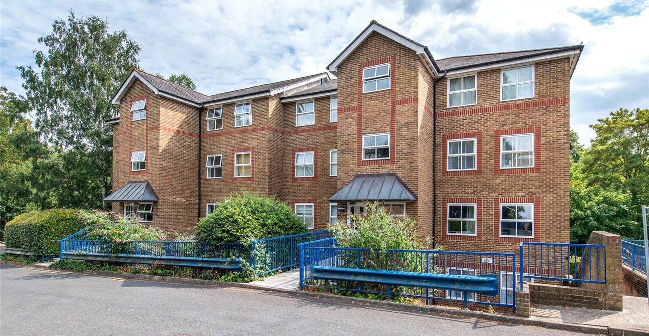 2 bedroom property for sale in Maidstone | Robinson Michael & Jackson