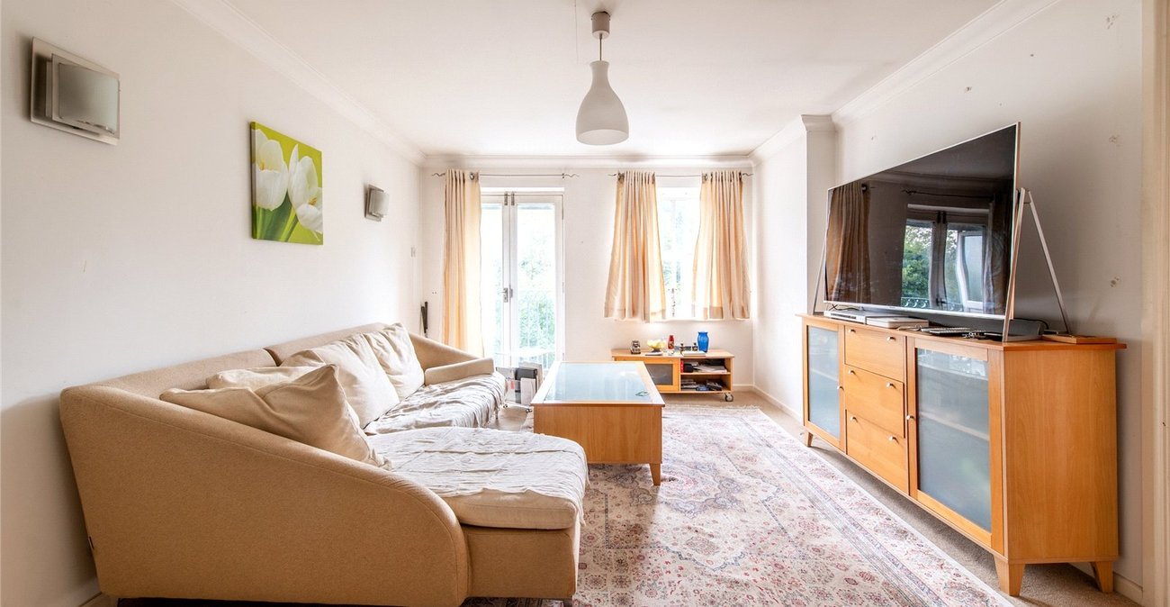 2 bedroom property for sale in Maidstone | Robinson Michael & Jackson
