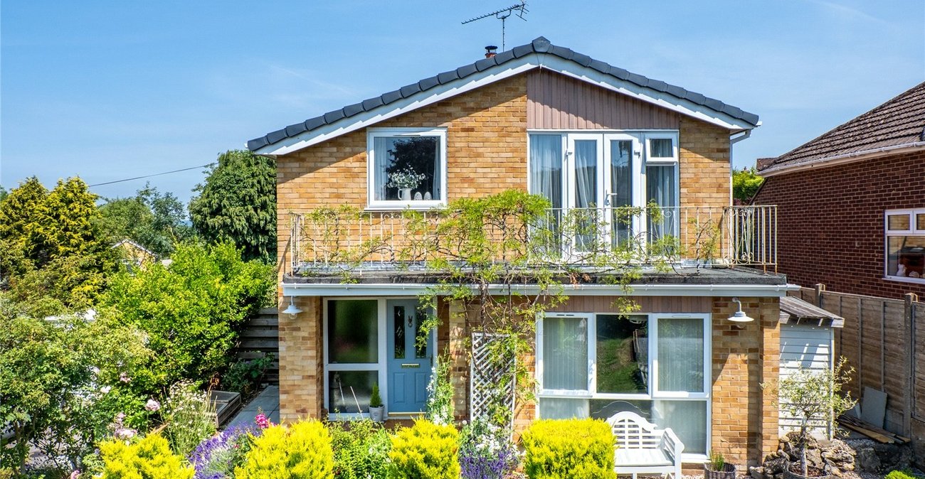 3 bedroom house for sale in East Farleigh | Robinson Michael & Jackson