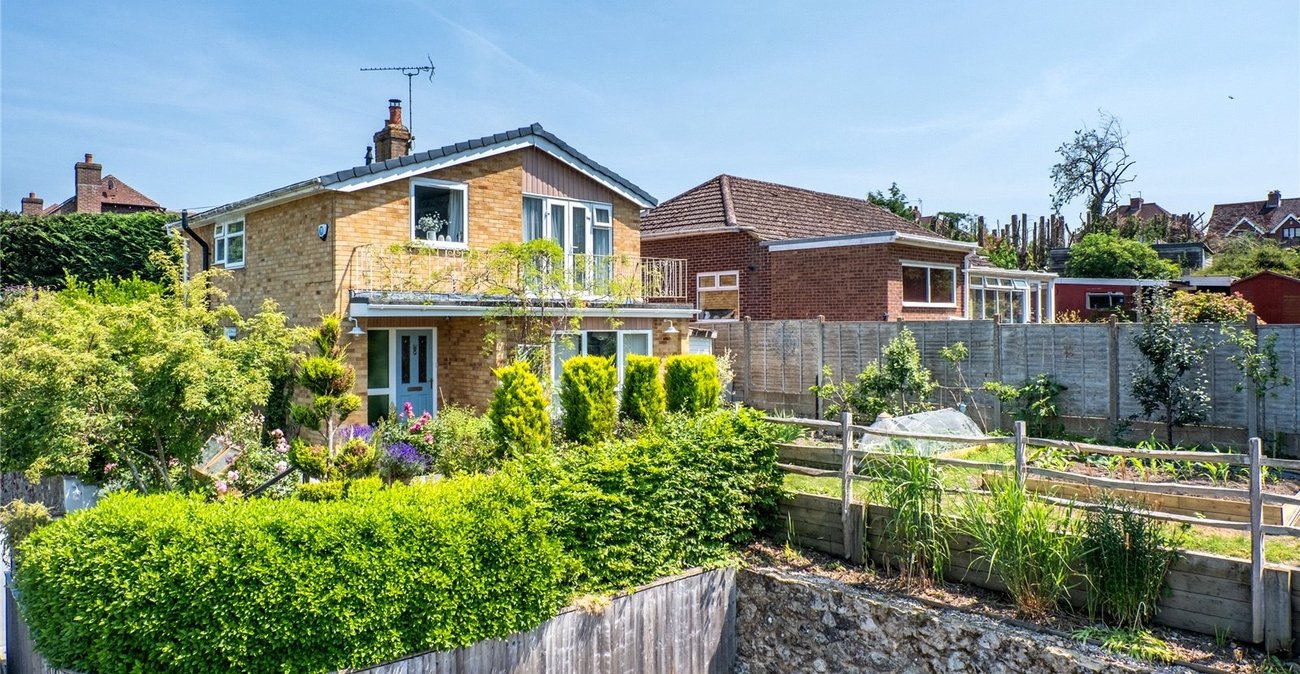 3 bedroom house for sale in East Farleigh | Robinson Michael & Jackson