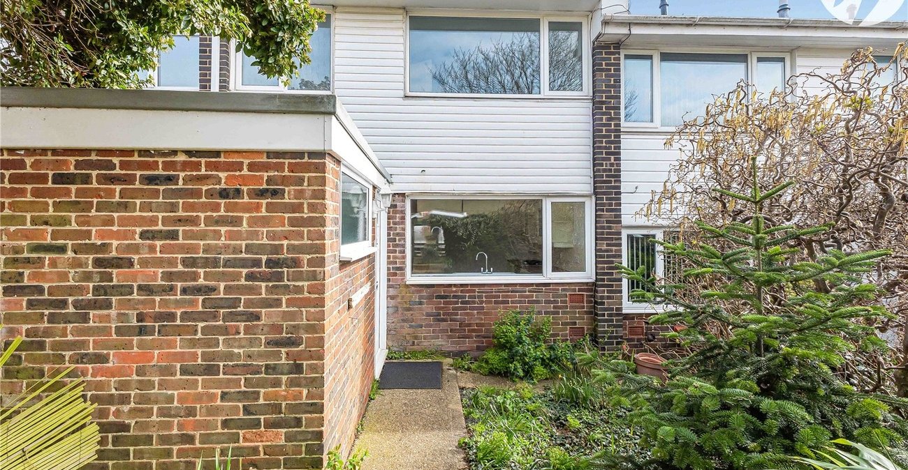 3 bedroom house for sale in Rochester | Robinson Michael & Jackson