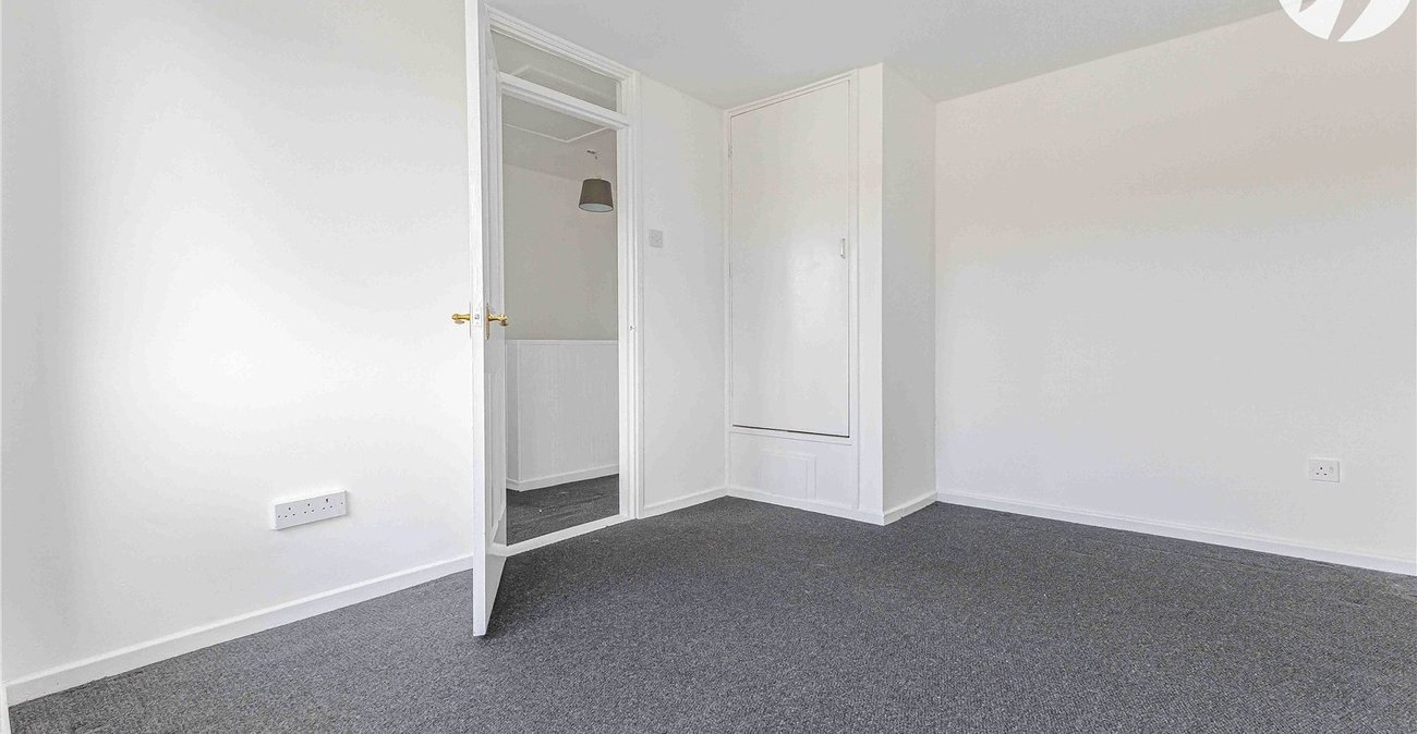 3 bedroom house for sale in Rochester | Robinson Michael & Jackson