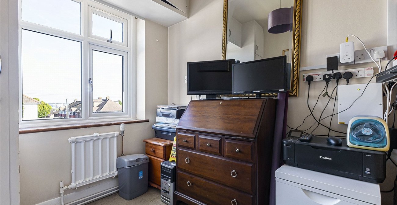 3 bedroom house for sale in Rochester | Robinson Michael & Jackson