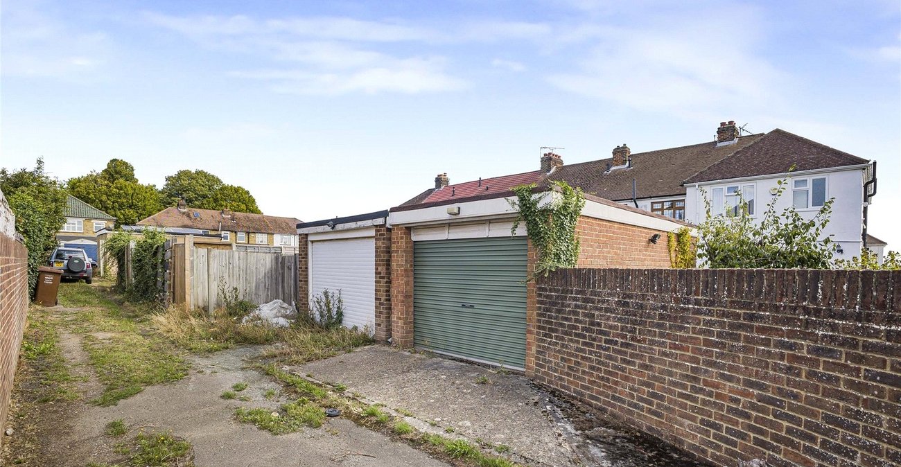 3 bedroom house for sale in Rochester | Robinson Michael & Jackson