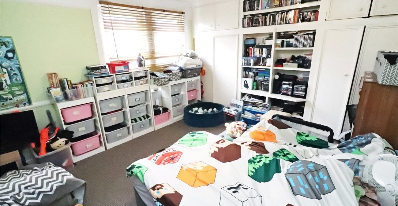 3 bedroom house for sale in Erith | Robinson Jackson