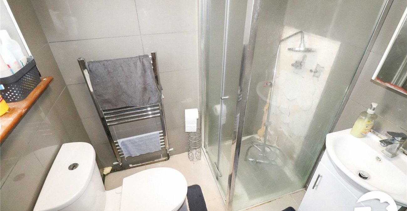 5 bedroom house for sale in Erith | Robinson Jackson