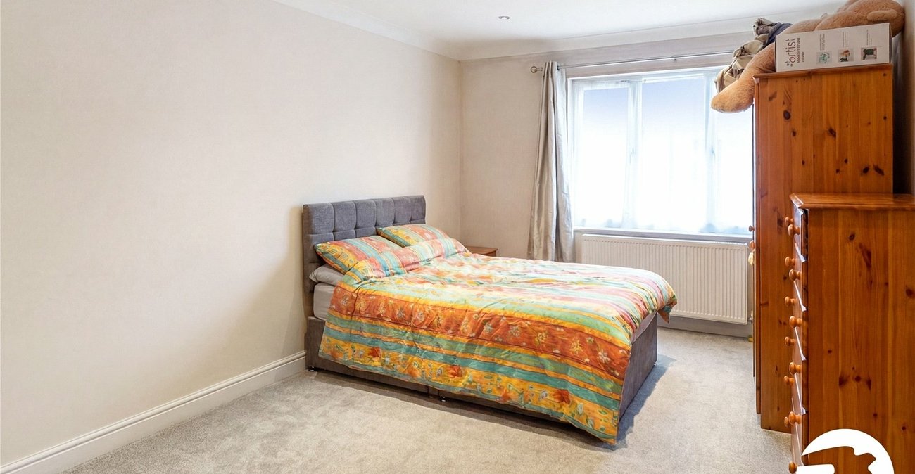 5 bedroom house for sale in Erith | Robinson Jackson