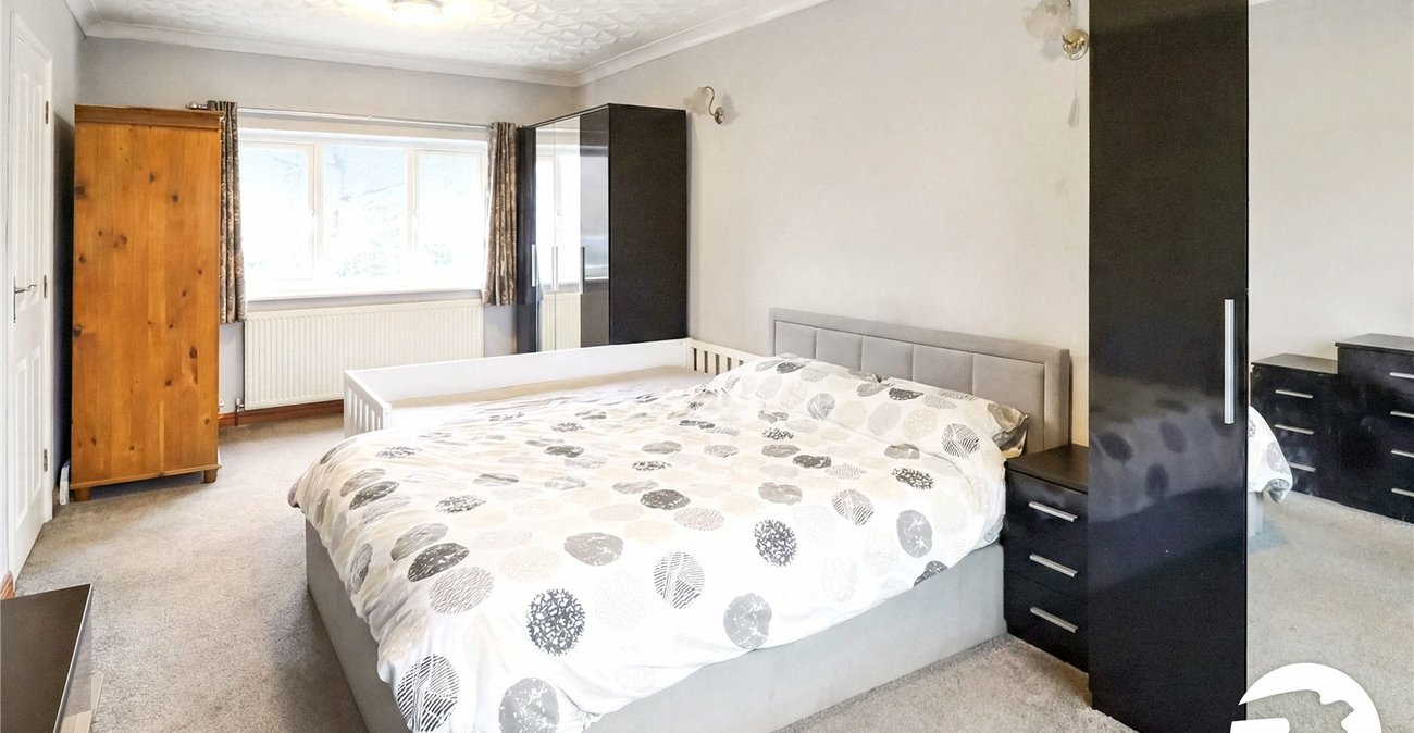 5 bedroom house for sale in Erith | Robinson Jackson