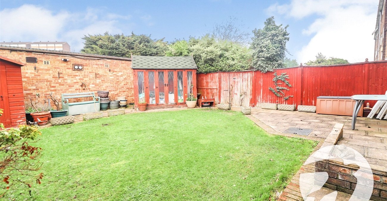 2 bedroom property for sale in Erith | Robinson Jackson