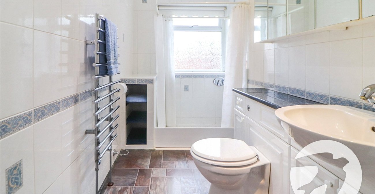 2 bedroom property for sale in Erith | Robinson Jackson
