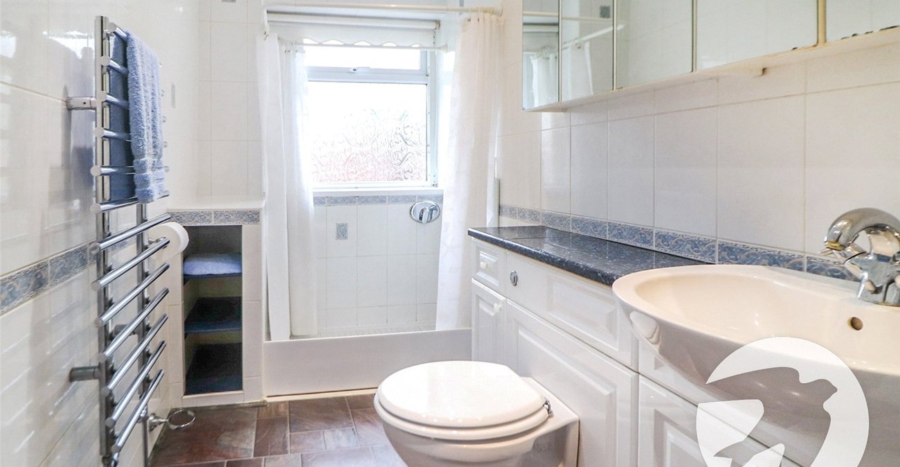 2 bedroom property for sale in Erith | Robinson Jackson