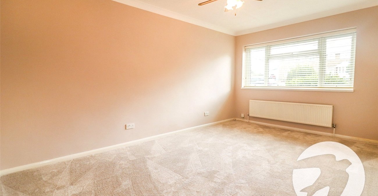 2 bedroom property for sale in Erith | Robinson Jackson