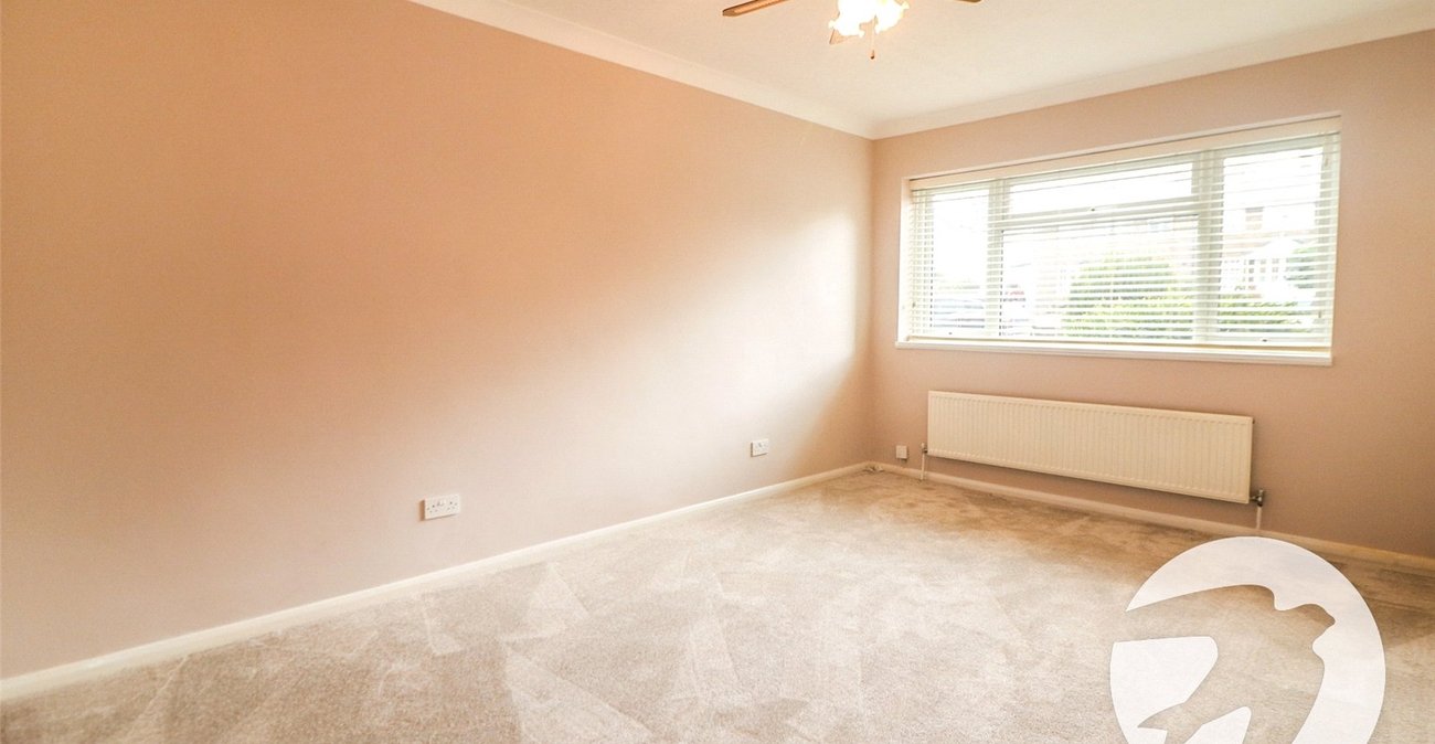 2 bedroom property for sale in Erith | Robinson Jackson