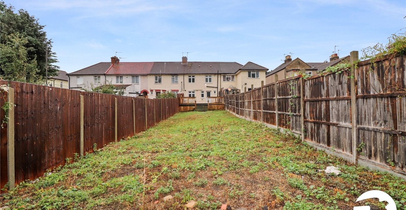 3 bedroom house for sale in Erith | Robinson Jackson