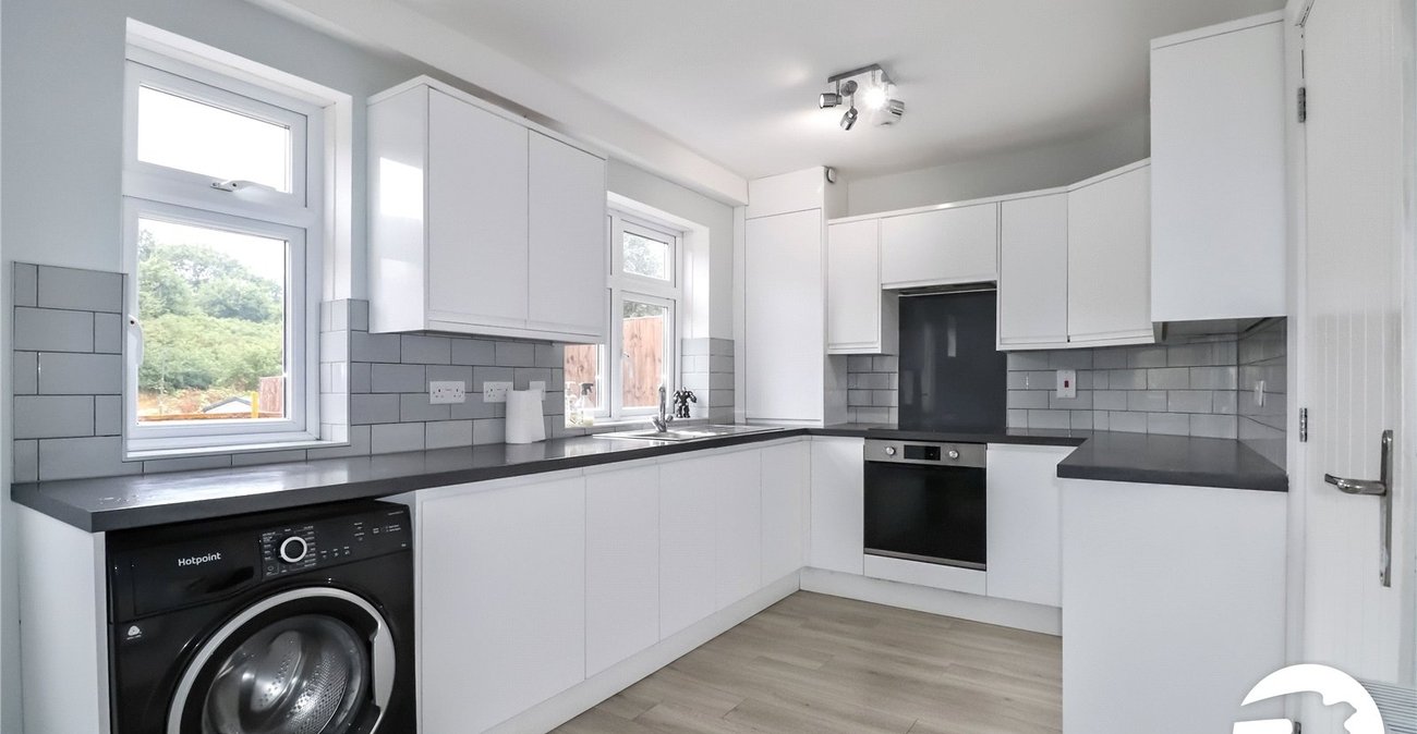 3 bedroom house for sale in Erith | Robinson Jackson