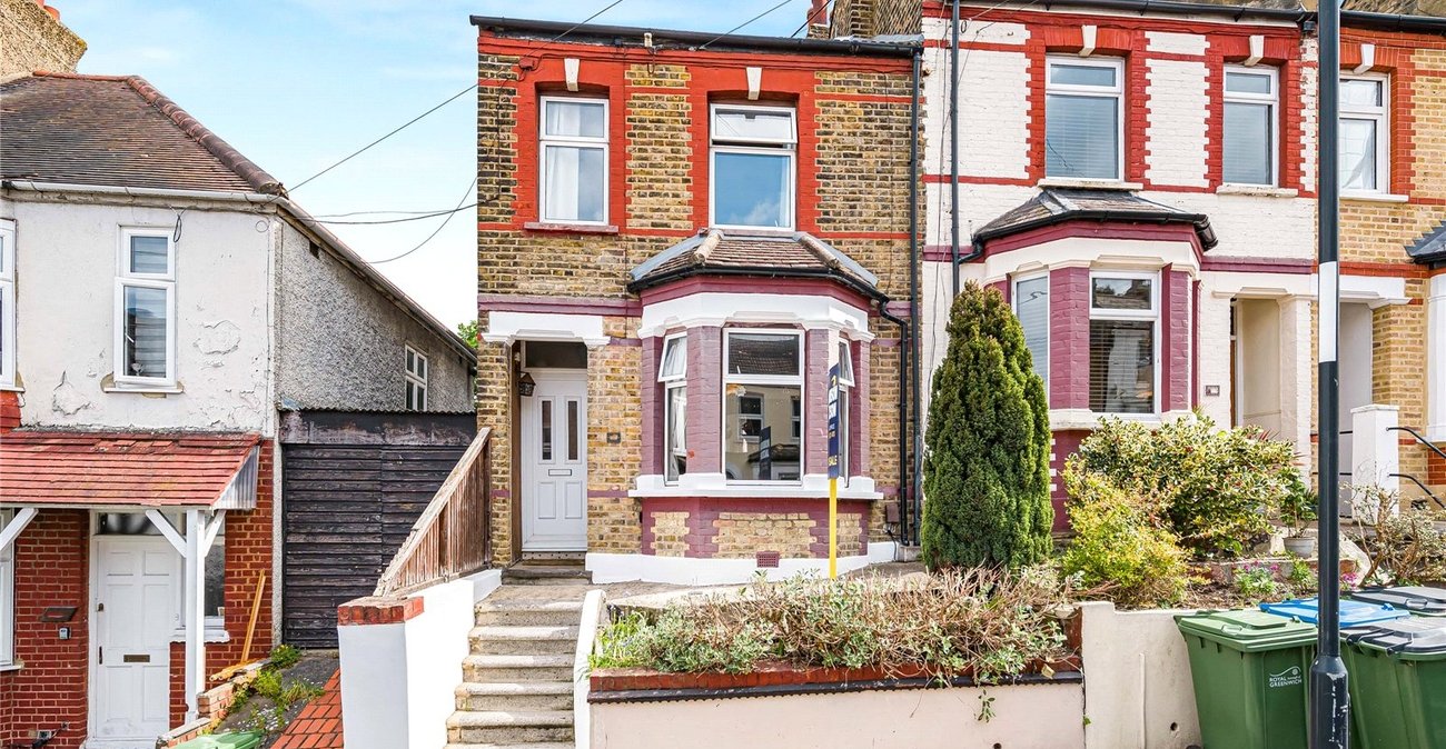 2 bedroom house for sale in Plumstead | Robinson Jackson