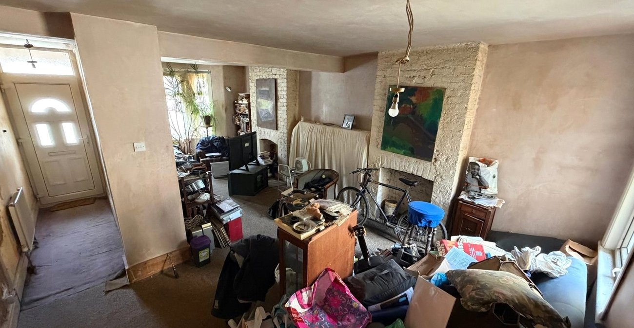 2 bedroom house for sale in Plumstead | Robinson Jackson