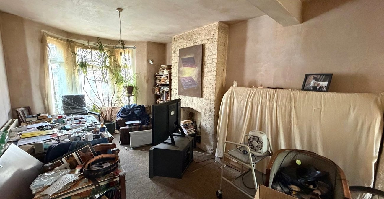 2 bedroom house for sale in Plumstead | Robinson Jackson