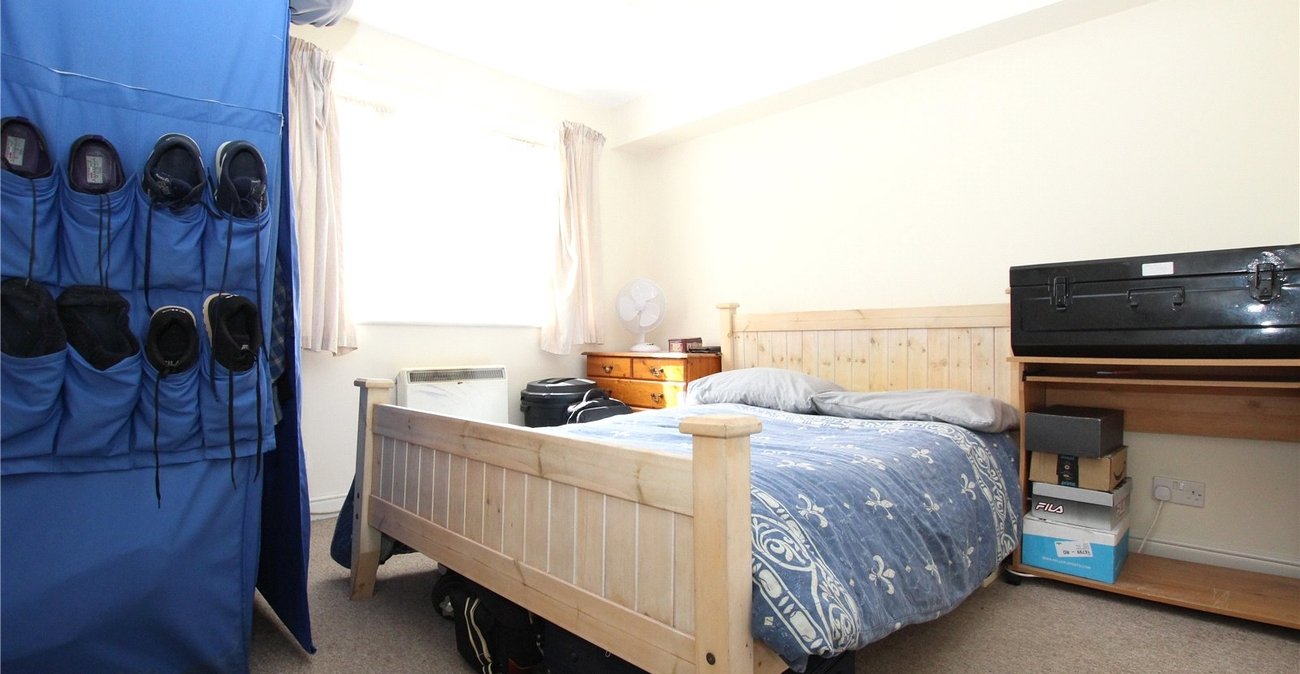 1 bedroom property for sale in Harlinger Street | Robinson Jackson