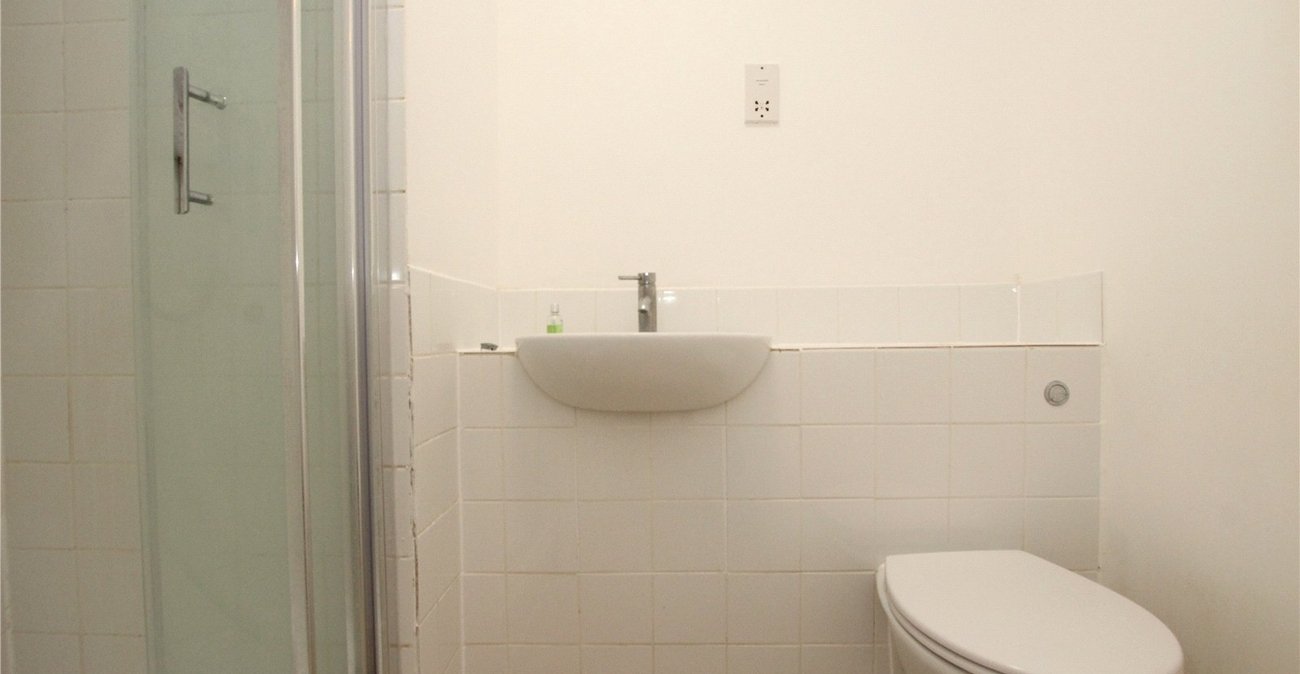 2 bedroom property for sale in Woolwich | Robinson Jackson
