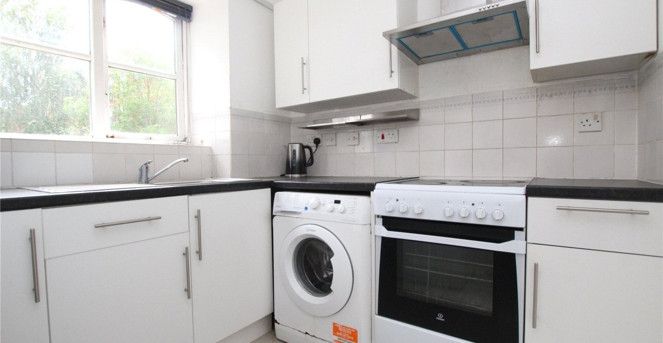 2 bedroom property for sale in Woolwich | Robinson Jackson