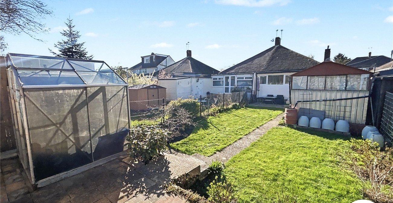 2 bedroom bungalow to rent in Sidcup | Robinson Jackson
