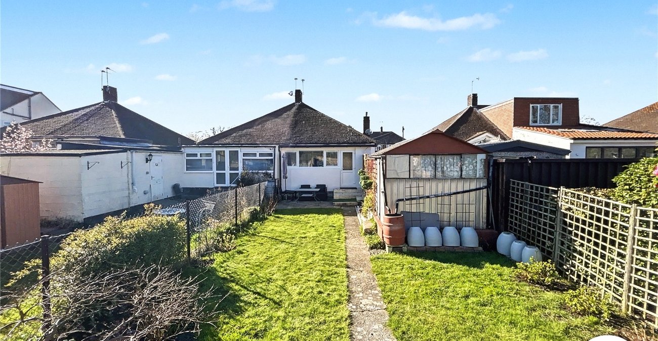 2 bedroom bungalow to rent in Sidcup | Robinson Jackson