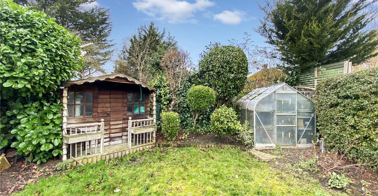 3 bedroom bungalow for sale in Sidcup | Robinson Jackson