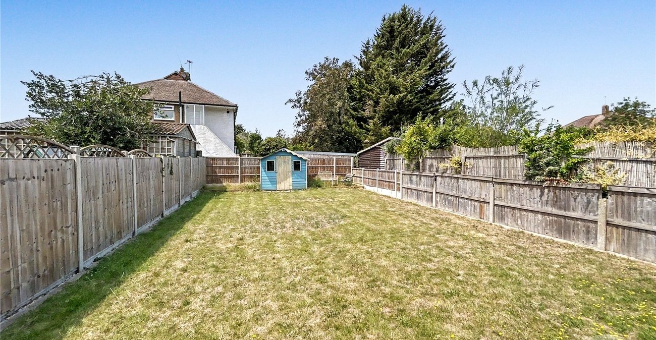 3 bedroom bungalow for sale in Sidcup | Robinson Jackson