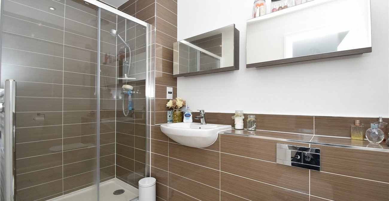 3 bedroom house for sale in Dartford | Robinson Jackson