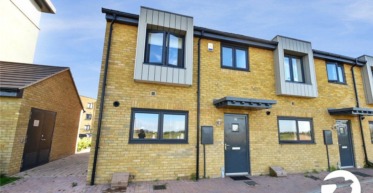 3 bedroom house for sale in Dartford | Robinson Jackson