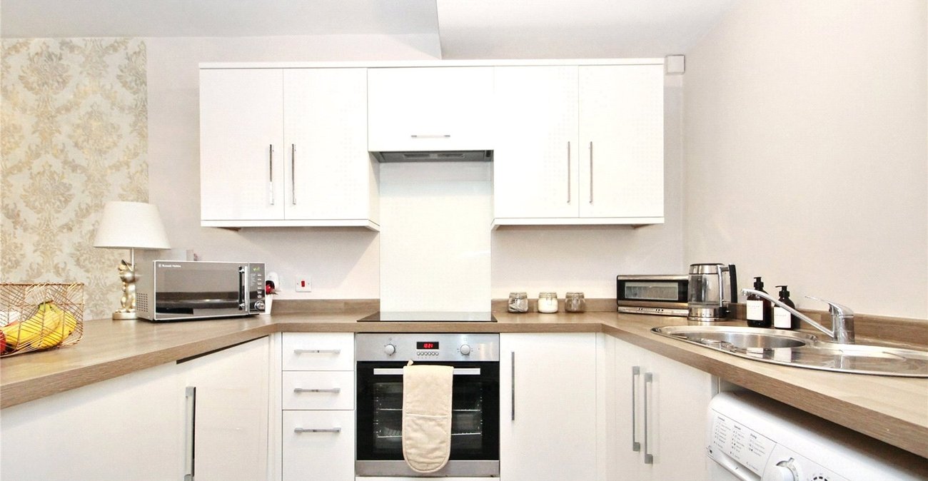 1 bedroom property for sale in St. Bartholomews Lane | Robinson Michael & Jackson
