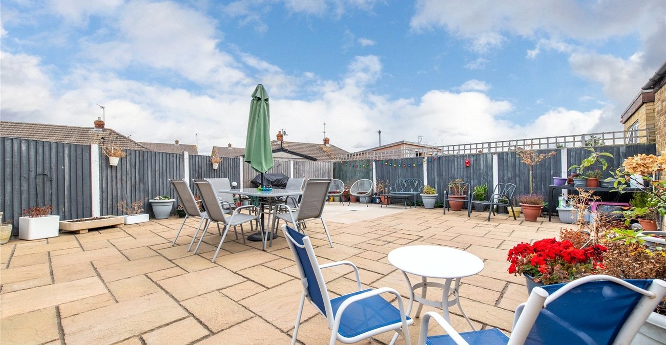 2 bedroom bungalow for sale in Sittingbourne | Robinson Michael & Jackson