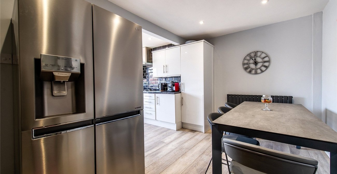 2 bedroom bungalow for sale in Sittingbourne | Robinson Michael & Jackson