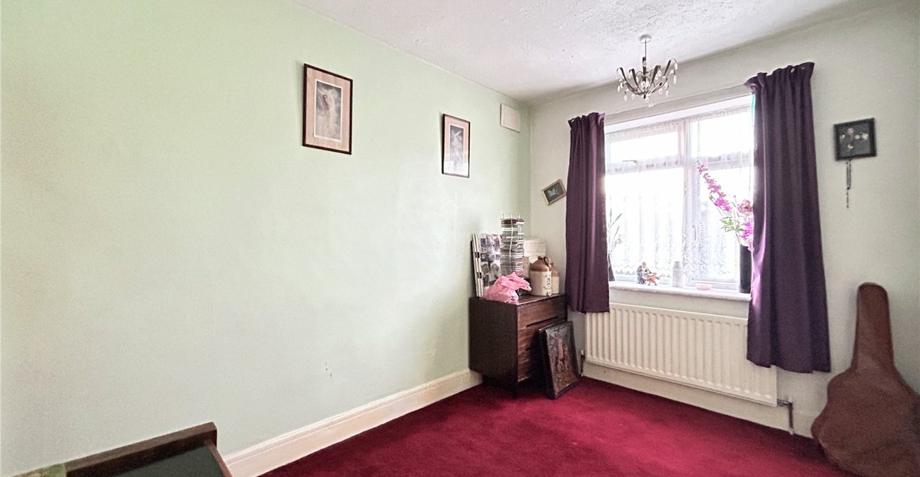 2 bedroom house for sale in Rainham | Robinson Michael & Jackson