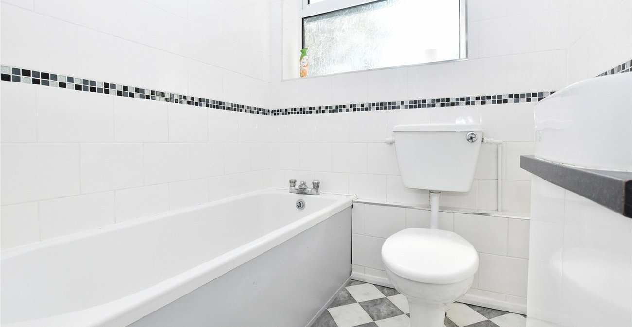 2 bedroom property for sale in Bexleyheath | Robinson Jackson