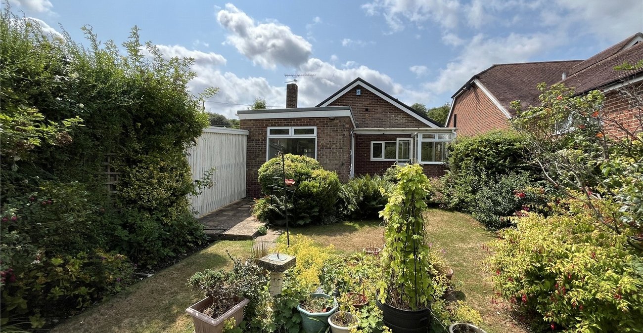 3 bedroom bungalow for sale in Blue Bell Hill | Robinson Michael & Jackson