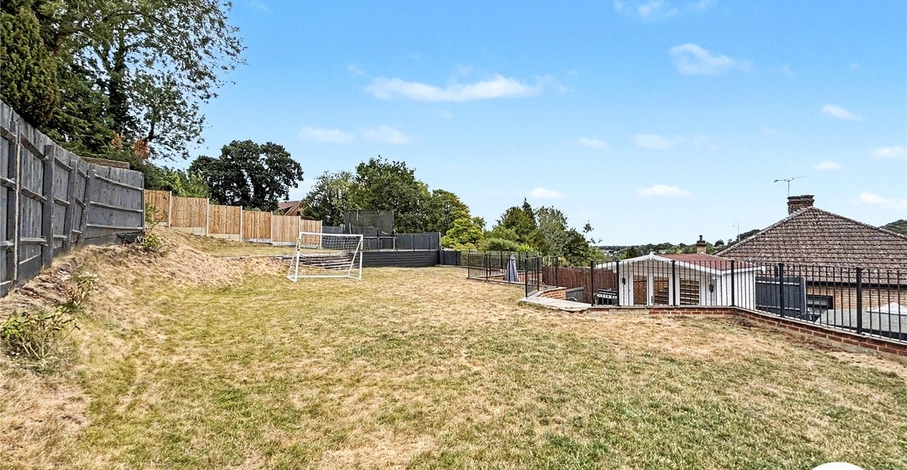 4 bedroom house for sale in Walderslade | Robinson Michael & Jackson