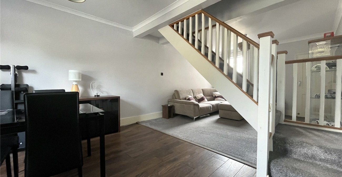 2 bedroom house for sale in Walderslade | Robinson Michael & Jackson