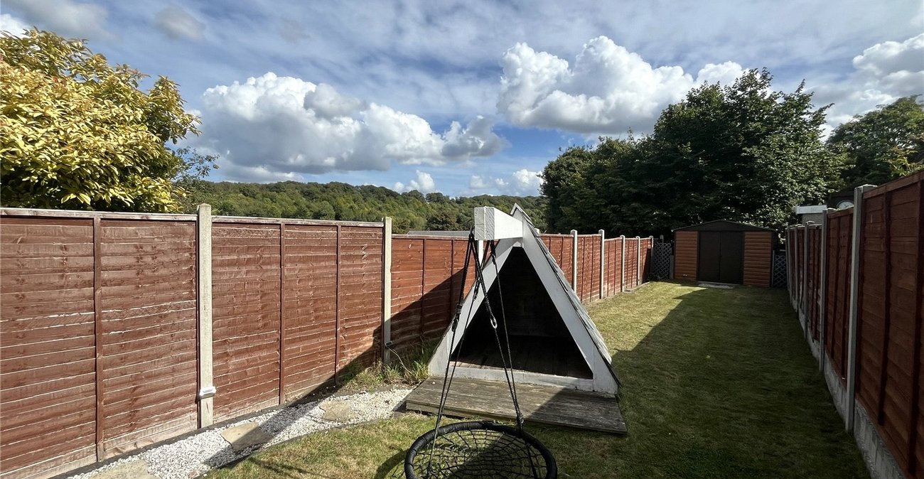 2 bedroom house for sale in Walderslade | Robinson Michael & Jackson