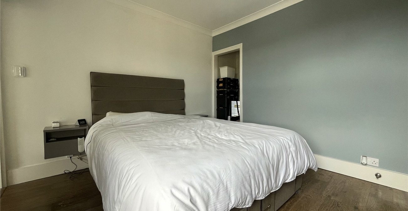 2 bedroom house for sale in Walderslade | Robinson Michael & Jackson