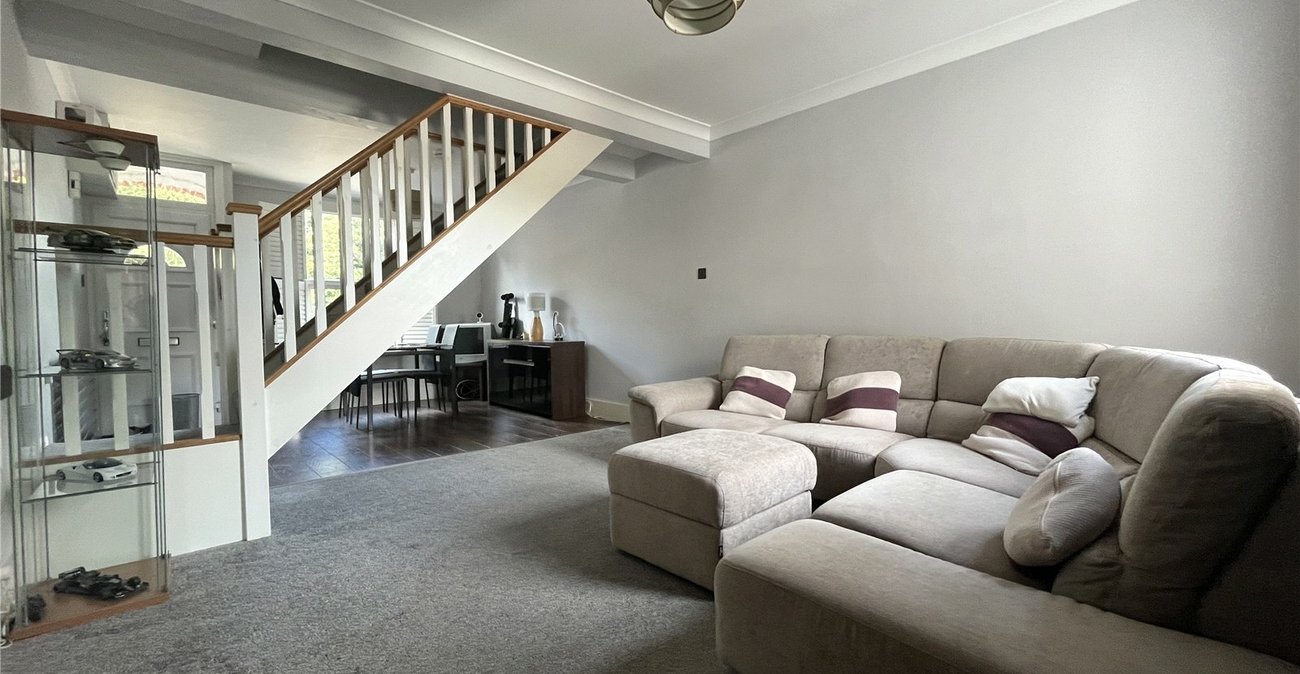 2 bedroom house for sale in Walderslade | Robinson Michael & Jackson