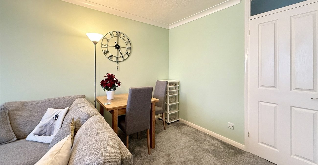 2 bedroom property for sale in London Road | Robinson Jackson