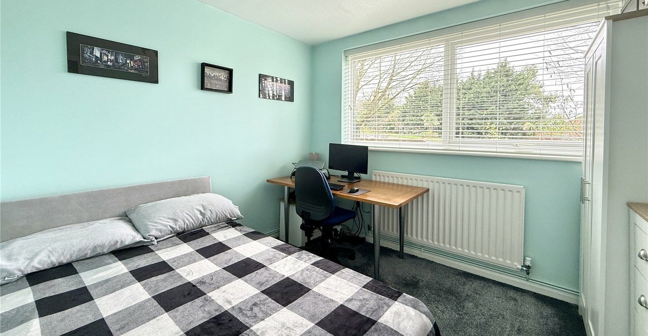 2 bedroom property for sale in London Road | Robinson Jackson