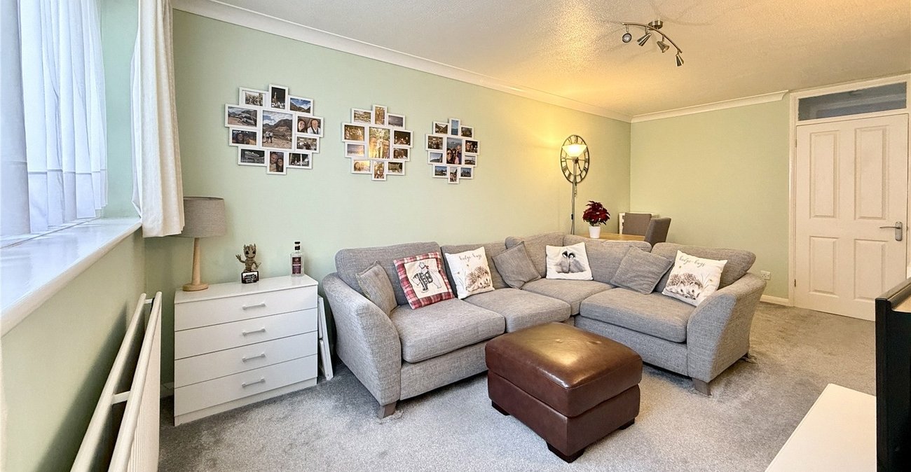 2 bedroom property for sale in London Road | Robinson Jackson
