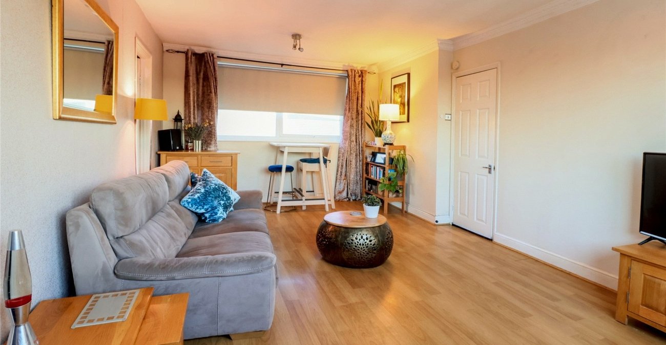 2 bedroom property for sale in London Road | Robinson Jackson