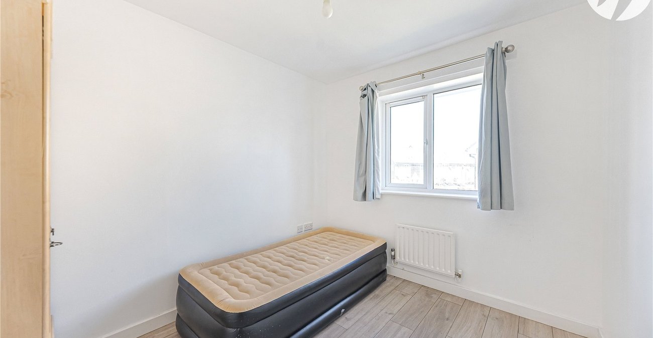 3 bedroom house for sale in Northfleet | Robinson Michael & Jackson