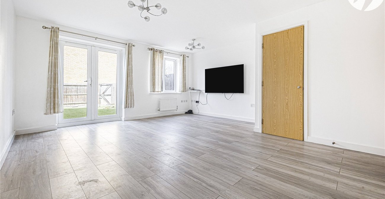 3 bedroom house for sale in Northfleet | Robinson Michael & Jackson