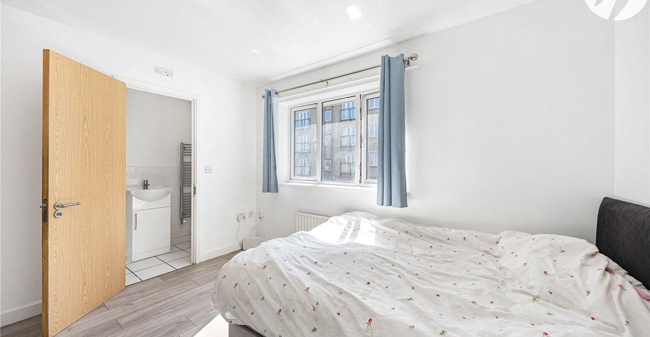 3 bedroom house for sale in Northfleet | Robinson Michael & Jackson